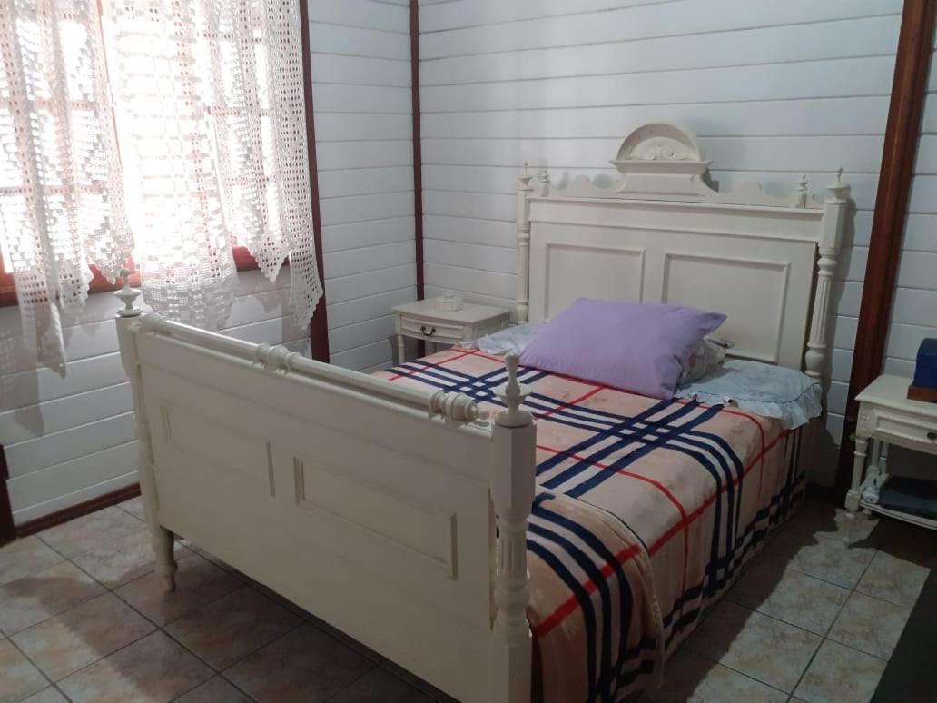 Casa Agradavel, 50M Da Praia Freguesia Do Ribeirao Da Ilha Florianopolis Bagian luar foto